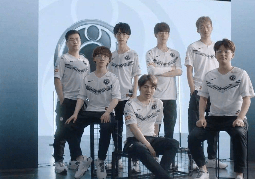 神逐步前进 神逐步前进