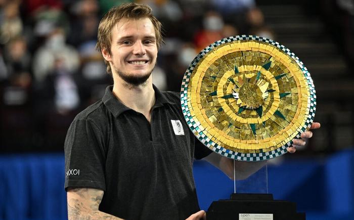 一位市场热 一位市场热