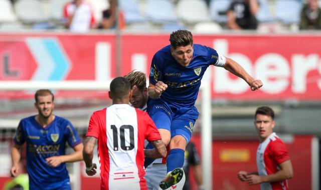 请外教，FIFA前十名国家队有4队聘用了外籍主帅