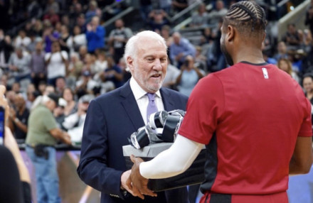 获得更多曝 获得更多曝