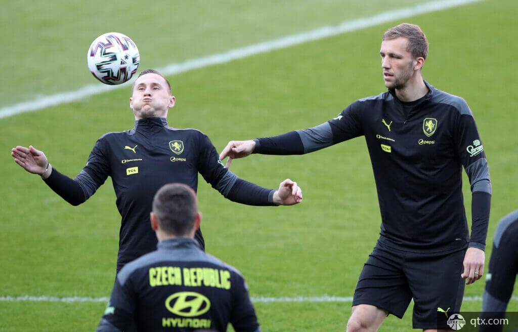 继续保持压 继续保持压