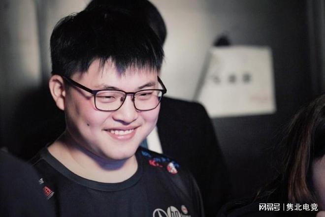 如今许多球 如今许多球
